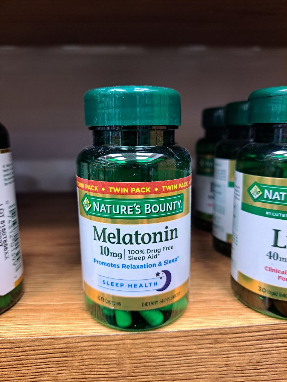 ملاتونین نیچرز بونتی 60 کپسول Nature's Bounty Melatonin 10mg 2 ملاتونین نیچرز بونتی 60 کپسول Nature's Bounty Melatonin 10mg