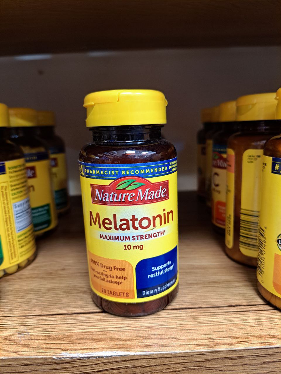 قرص ملاتونین نیچرمید 10 میلی گرم 70 عدد Nature Made Melatonin 5 ملاتونین نیچرمید 10 میلی گرم 70 عدد برای درمان کم خوابی