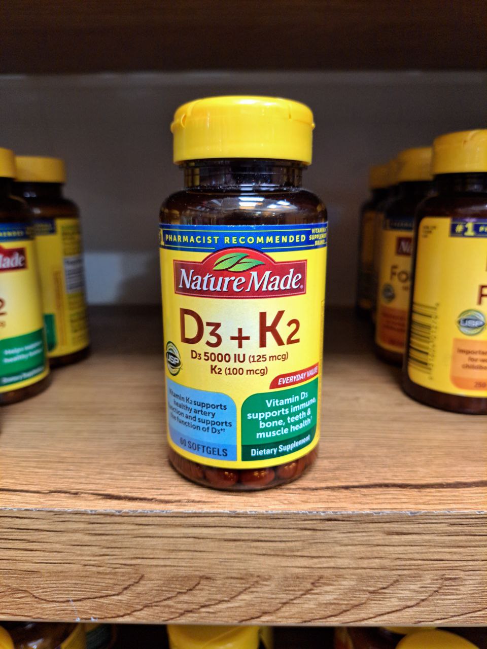 کپسول ویتامین D3 و K2 نیچرمید Nature Made Vitamin D3 + K2 5 ویتامین د3 و کا2 نیچرمید Nature Made Vitamin D3 + K2 Softgels
