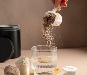 بهترین دوز مصرف کراتین برای افراد مبتدی